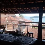 Espaco Maravilhoso Pe Na Areia Praia Enseada Para 8 Pessoas